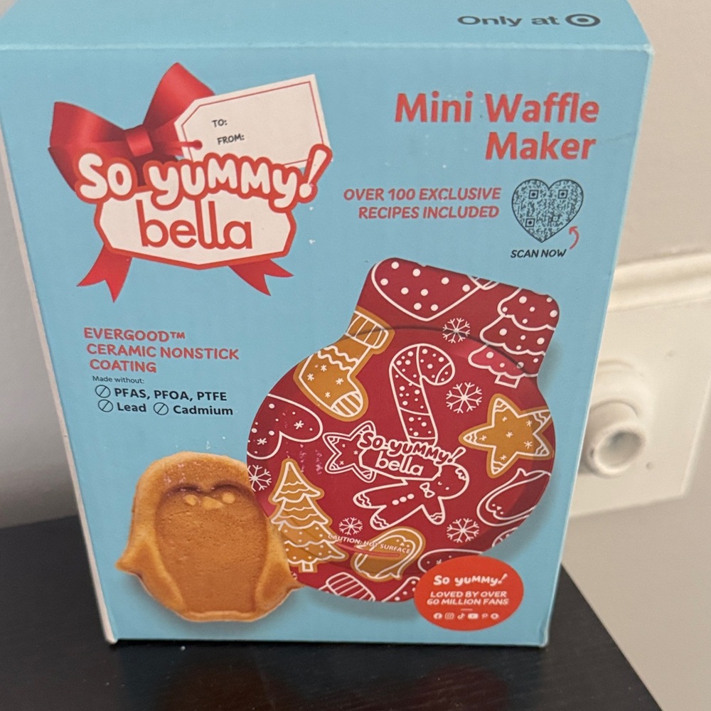 Abella Festive Mini Waffle Maker - Red and Gold